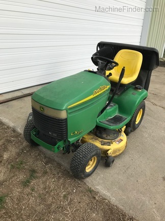 1999 John Deere LX277 Grossenburg Implement
