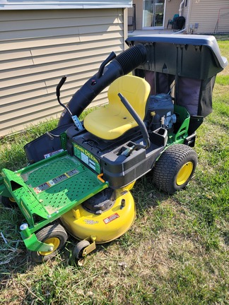 2019 John Deere Z335E Grossenburg Implement